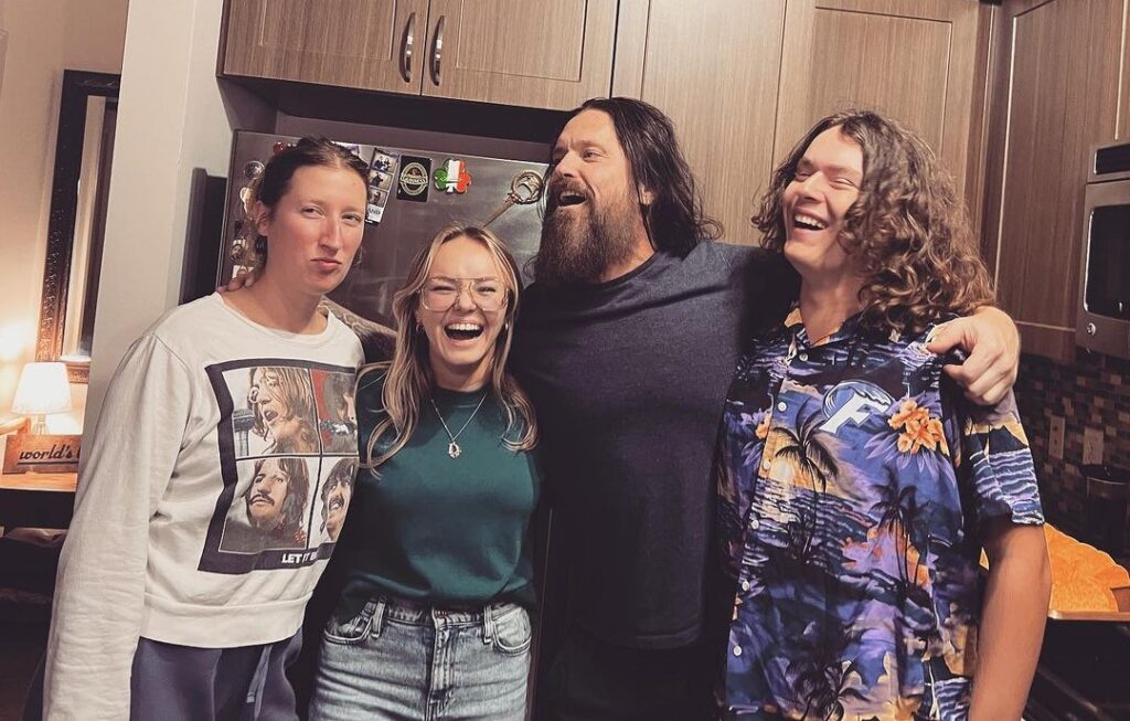 Jasin Todd with his children and girlfriend, Molly Racky