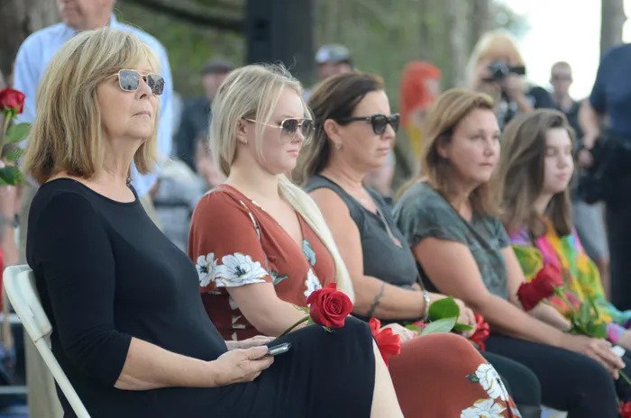 Judy Van Zant, Aria Todd, Melody Van Zant, Corrina Gaines, and Vanessa Briemiller at the Lynyrd Skynyrd memorial for their late members.
